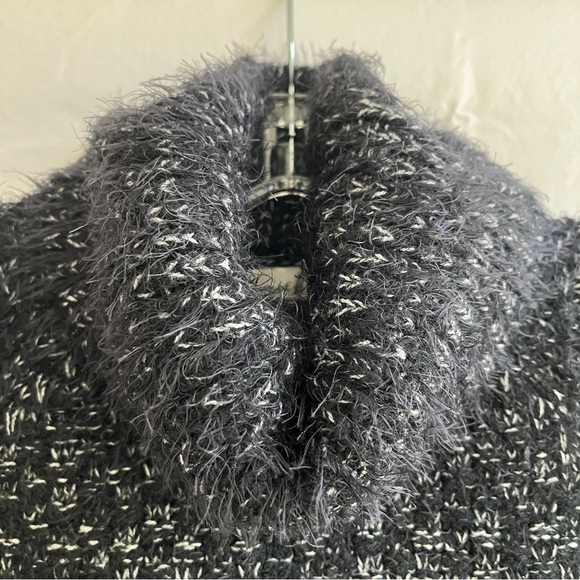 Lovers and Friends Night sky sweater dress in charcoal, eyelash fabric, Size M - Picture 5 of 8